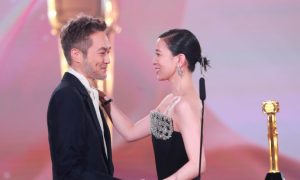 "Xa Thi Mạn và Trương Trí Lâm gây bão khi quay lại làm việc chung" 21