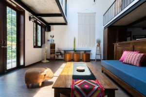 "Trải nghiệm đẳng cấp tại căn hộ tầng 2 sau cải tạo trong ngôi nhà cổ đẹp" 1