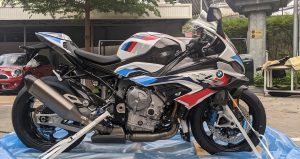 BMW M1000RR 2021 - Siêu phẩm xe moto hàng đầu đã có mặt tại Việt Nam, giá chỉ từ 1,5 tỷ đồng 11