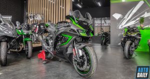 "Giá Kawasaki Ninja ZX-10R 2022 vượt mốc 700 triệu đồng tại thị trường Việt Nam" 1