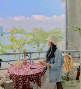 Những quán cafe Hồ Tây đẹp nhất cho hẹn hò và chụp ảnh cuối tuần 12