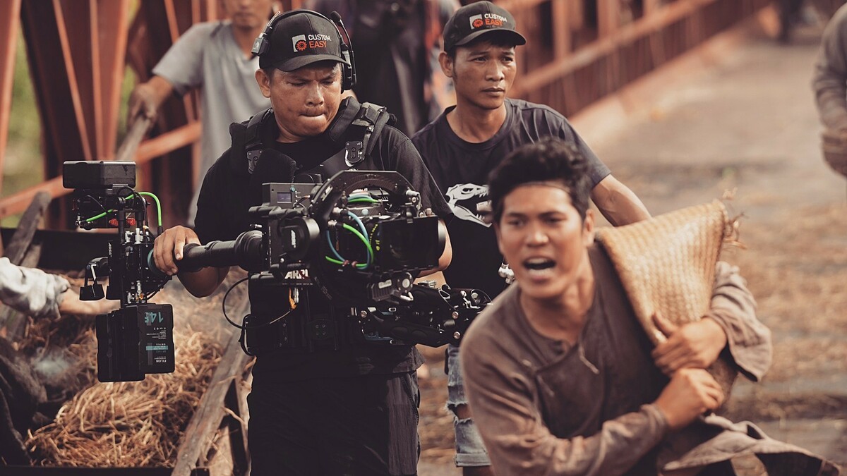 "Bí mật hậu trường các cảnh one-shot đặc sắc trong 'Đất rừng phương Nam'" - Đưa bạn khám phá sự tinh tế và công phu trong quá trình quay phim. 1
